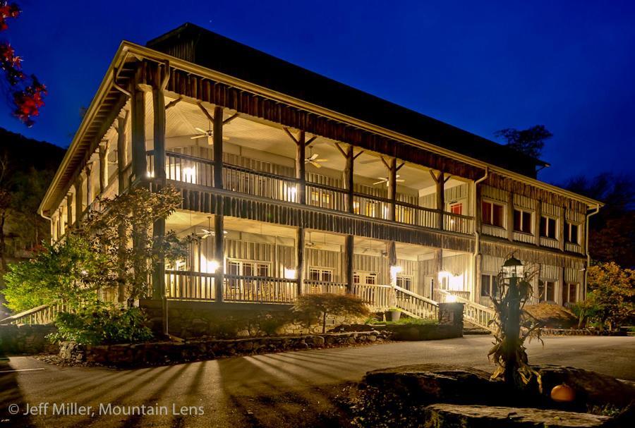 צ'ימני רוק The Esmeralda Inn And Restaurant מראה חיצוני תמונה